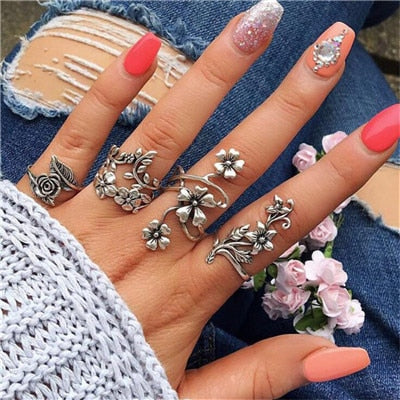 docona Vintage Silver Carved Geometric Knuckle Ring Set for Women Girl Rhinestone Midi Rings Set Party Jewelry Anillos